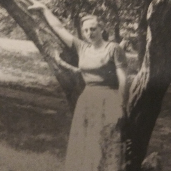 Meet your Posher, Francesca - Picture 7 of 8